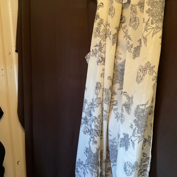 Flowy vest - Picture 3 of 3